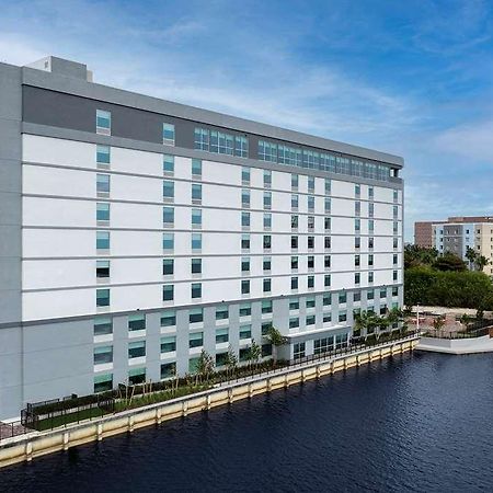 Tru By Hilton Miami Airport South Blue Lagoon マイアミ・スプリングス エクステリア 写真