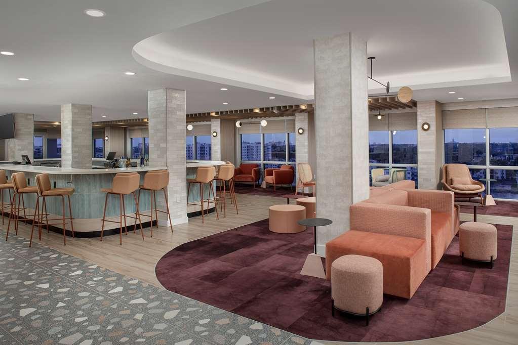 Tru By Hilton Miami Airport South Blue Lagoon マイアミ・スプリングス レストラン 写真