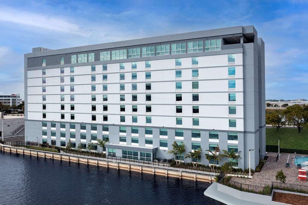 Tru By Hilton Miami Airport South Blue Lagoon マイアミ・スプリングス エクステリア 写真